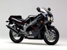 Yamaha FZR 600